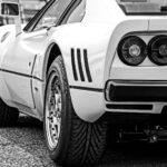 Heckansicht eines weißen Ferrari GTO