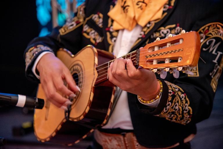 Mariachi Band spielt mexikanische Musik auf mexikanischer Fiesta